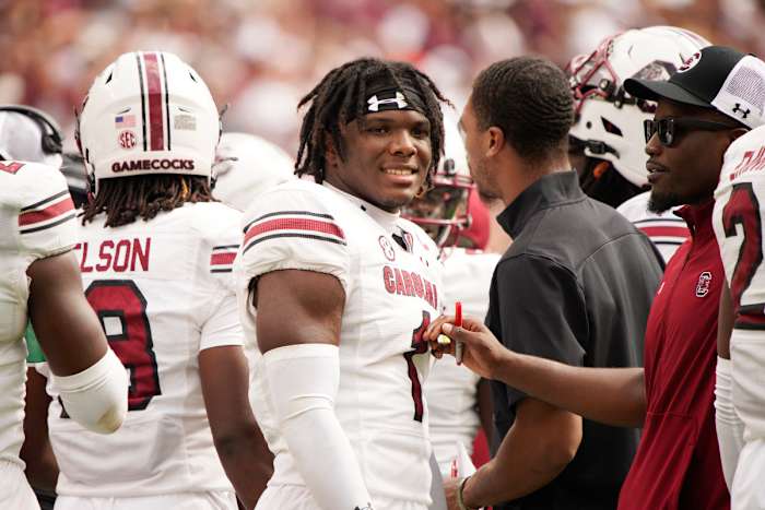 DQ Smith on the sideline against Texas A&M (28th Oct., 2023)